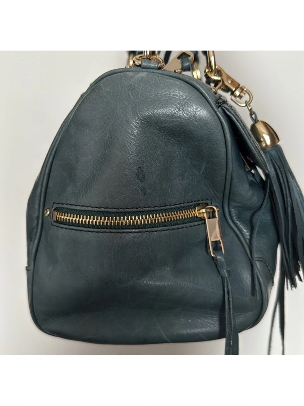 Rebecca Minkoff handles sturdy